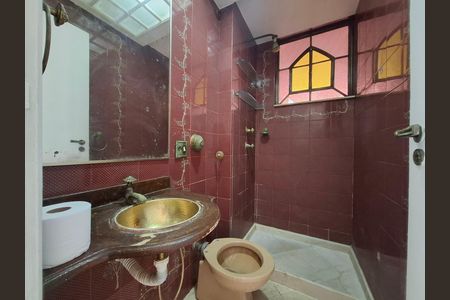 Apartamento para alugar com 140m², 3 quartos e 1 vaga Apartamento para alugar com 140m², 3 quartos e 1 vagaBanheiro