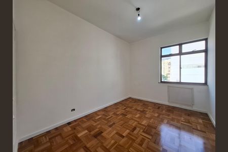 Apartamento para alugar com 140m², 3 quartos e 1 vaga Apartamento para alugar com 140m², 3 quartos e 1 vagaQuarto 2