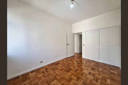 Apartamento para alugar com 140m², 3 quartos e 1 vaga Apartamento para alugar com 140m², 3 quartos e 1 vagaQuarto 2