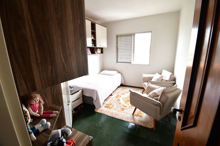 Apartamento à venda com 73m², 2 quartos e 1 vagaQuarto 2