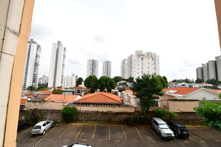 Sala - Vista de apartamento à venda com 2 quartos, 73m² em Taquaral, Campinas