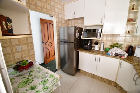 Apartamento à venda com 73m², 2 quartos e 1 vagaCozinha
