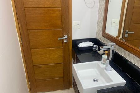 Casa para alugar com 200m², 3 quartos e 2 vagasBanheiro