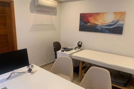 Casa para alugar com 200m², 3 quartos e 2 vagasSuite