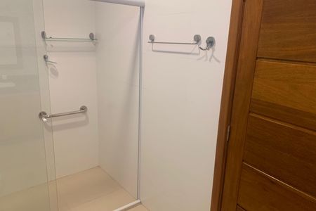 Casa para alugar com 200m², 3 quartos e 2 vagasBanheiro da Suíte