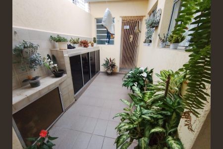 Casa à venda com 300m², 2 quartos e 3 vagasÁrea externa