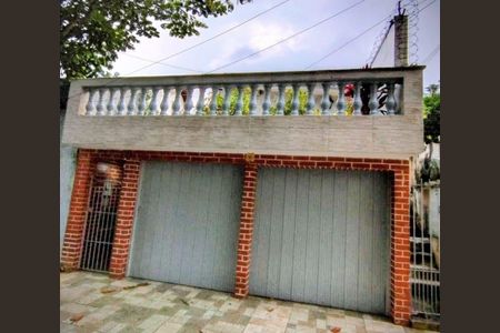 Casa à venda com 300m², 2 quartos e 3 vagasFachada