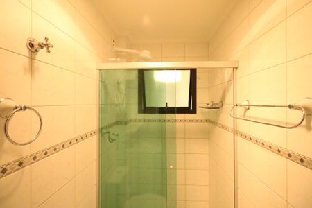 Apartamento à venda com 109m², 2 quartos e 2 vagasBanheiro da Suíte