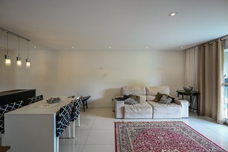 Apartamento à venda com 88m², 2 quartos e 2 vagasSala