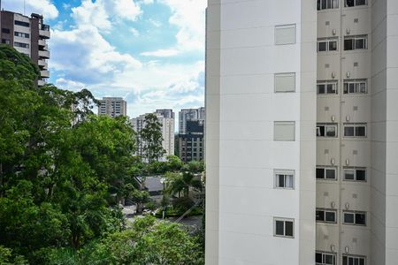 Apartamento à venda com 88m², 2 quartos e 2 vagasVista da Suíte 1