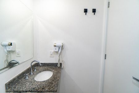 Apartamento para alugar com 29m², 1 quarto e sem vaga Apartamento para alugar com 29m², 1 quarto e sem vagaBanheiro