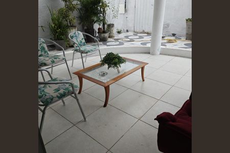 Casa para alugar com 300m², 3 quartos e 4 vagasEntrada