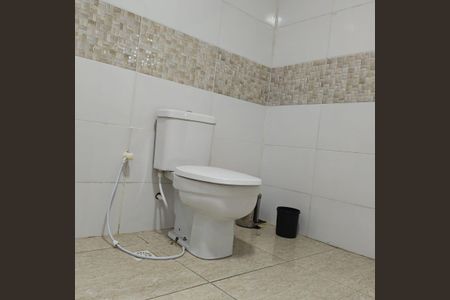 Casa para alugar com 300m², 3 quartos e 4 vagasBanheiro