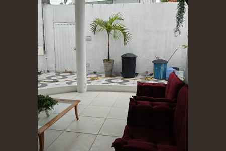 Casa para alugar com 300m², 3 quartos e 4 vagasEntrada