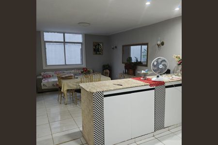 Cozinha de casa para alugar com 3 quartos, 300m² em Jardim Placaford, Salvador