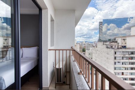 Apartamento para alugar com 60m², 2 quartos e 1 vagaVaranda