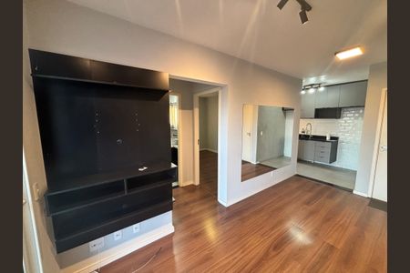 Sala de apartamento para alugar com 2 quartos, 60m² em Biritiba, Poá