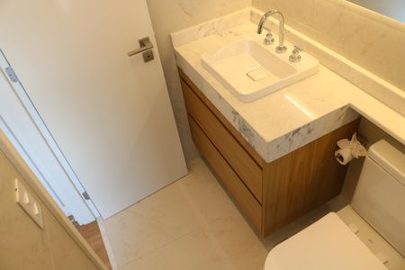 Apartamento para alugar com 135m², 3 quartos e 2 vagasBanheiro 3