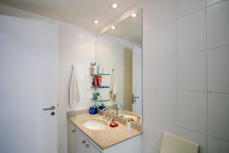Apartamento à venda com 141m², 3 quartos e 2 vagasQuarto Suite 1 - Banheiro