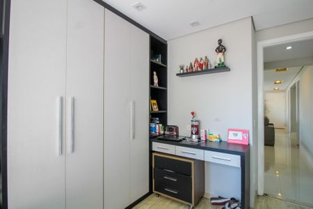 Apartamento à venda com 141m², 3 quartos e 2 vagasQuarto Suite 3