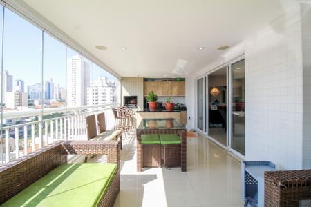 Apartamento à venda com 141m², 3 quartos e 2 vagasVaranda