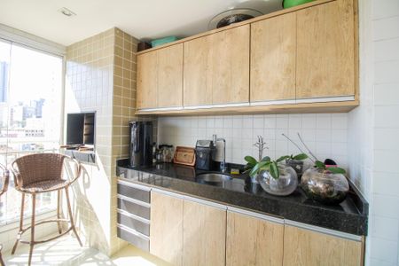 Apartamento à venda com 141m², 3 quartos e 2 vagasVaranda