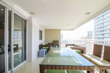 Apartamento à venda com 141m², 3 quartos e 2 vagasVaranda