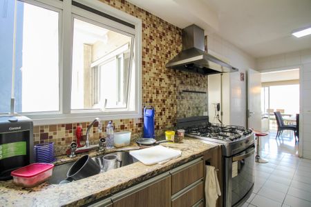 Apartamento à venda com 141m², 3 quartos e 2 vagasCozinha