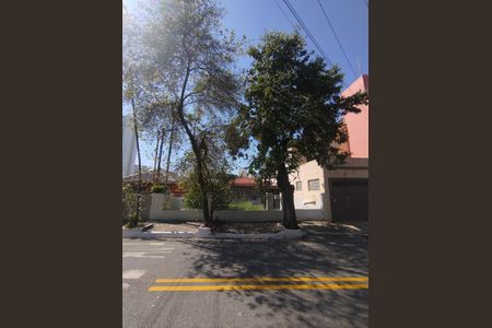 Casa à venda com 88m², 2 quartos e 2 vagas Casa à venda com 88m², 2 quartos e 2 vagasFachada