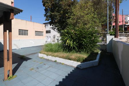 Casa à venda com 88m², 2 quartos e 2 vagas Casa à venda com 88m², 2 quartos e 2 vagasQuintal e Garagem