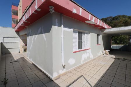 Casa à venda com 88m², 2 quartos e 2 vagas Casa à venda com 88m², 2 quartos e 2 vagasQuintal