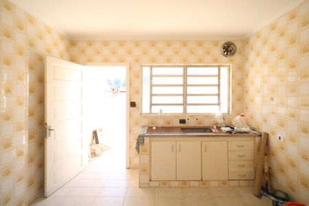 Casa à venda com 88m², 2 quartos e 2 vagas Casa à venda com 88m², 2 quartos e 2 vagasCozinha