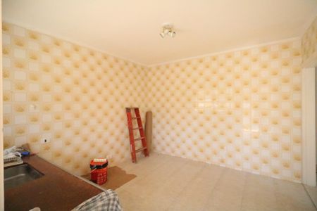 Casa à venda com 88m², 2 quartos e 2 vagas Casa à venda com 88m², 2 quartos e 2 vagasCozinha