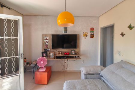 Casa à venda com 90m², 2 quartos e 4 vagasSala