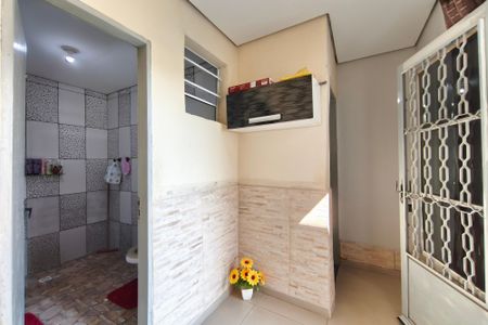 Casa à venda com 90m², 2 quartos e 4 vagasÁrea de Luz