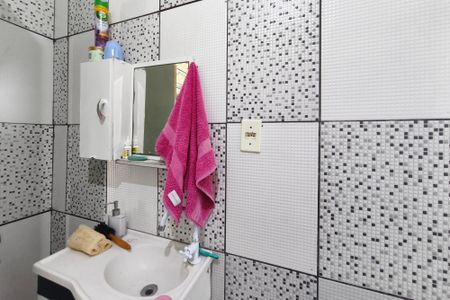 Casa à venda com 90m², 2 quartos e 4 vagasBanheiro