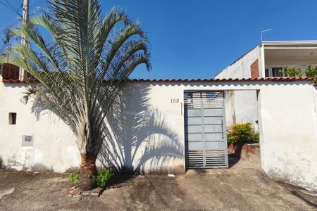 Casa à venda com 90m², 2 quartos e 4 vagasFachada