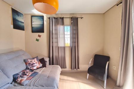 Casa à venda com 90m², 2 quartos e 4 vagasSala