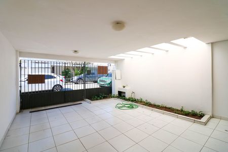 Garagem de casa à venda com 3 quartos, 160m² em Brooklin, São Paulo