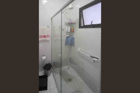 Casa à venda com 180m², 3 quartos e 2 vagasBanheiro da Suite