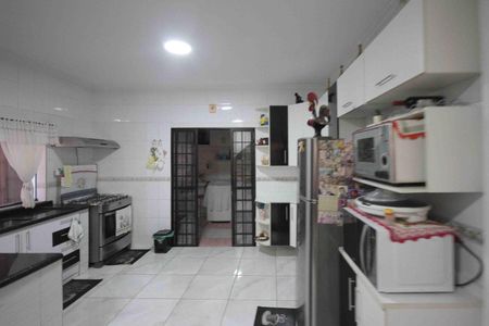 Casa à venda com 180m², 3 quartos e 2 vagasCozinha