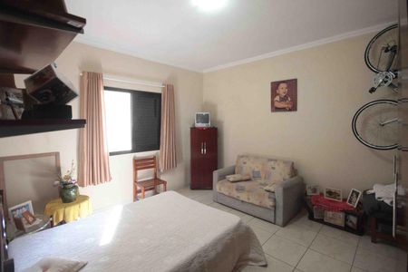 Casa à venda com 180m², 3 quartos e 2 vagasQuarto