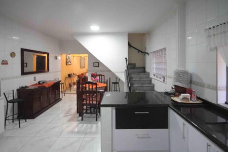 Casa à venda com 180m², 3 quartos e 2 vagasCozinha