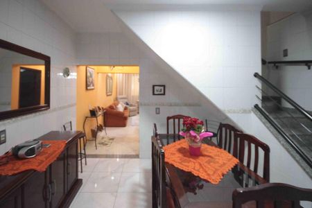 Casa à venda com 180m², 3 quartos e 2 vagasSala de Jantar
