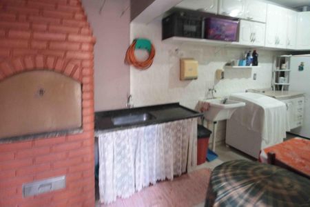 Casa à venda com 180m², 3 quartos e 2 vagasChurrasqueira