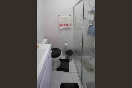 Casa à venda com 180m², 3 quartos e 2 vagasBanheiro da Suite