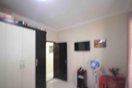 Casa à venda com 180m², 3 quartos e 2 vagasQuarto 02