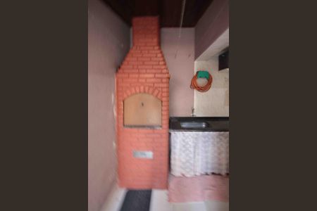 Casa à venda com 180m², 3 quartos e 2 vagasChurrasqueira