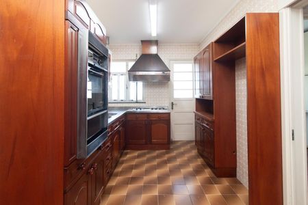 Apartamento para alugar com 195m², 3 quartos e 1 vagaCozinha