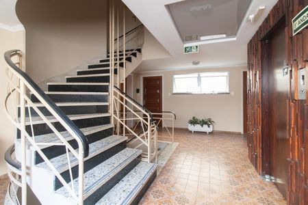 Apartamento para alugar com 195m², 3 quartos e 1 vagaEscadas